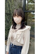 ヘアデザイン ソラ(Sola)&nbsp;透明感暗色オリーブベージュ×レイヤーウェーブスタイル