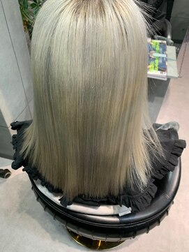 ヴィオラスバイポッシュ ギンザ(Violus by Posh GINZA) 髪質改善byヴァリジョア