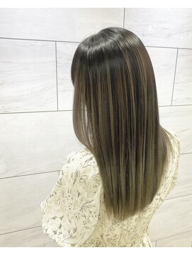 ループ(LOOP) バレイヤージュカラー