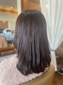 カームヘアー(Calm hair) セミロングレイヤー