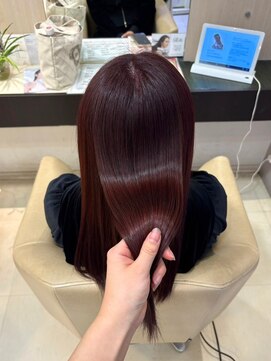 ヘアショップエヌアンドエー 久喜 栗橋店(hairshop N&A) 上品に艶めくロングヘア髪質改善ストレート 冬カラー レッド