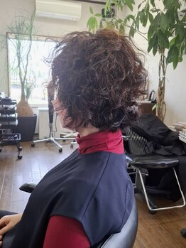 エムズ(M'S)の写真/【高松/国分寺町】あなたの魅力を引き出し、コンプレックスをカバーする特別なパーマ施術をご提供*