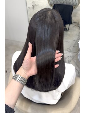 カノイ 銀座中央通り(KANOI) 初カラーはグレージュ♪