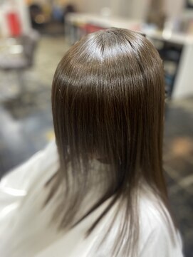 ストレートパーマ専門店 ビタミナポストマン 艶リング