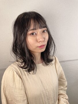 アンテシニヨン(Un the Shiniyon) ふんわりくびれミディ