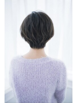 ビューティーアンドバーバー ボンド(beauty&barber Bond) 大人女性オススメのショートボブ