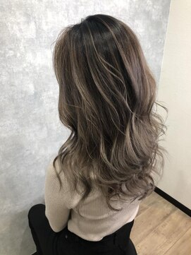 レヴェリー(REVERIE) #ホワイトカラー#シャドールーツ#ケアブリーチ