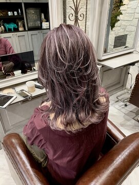 シャル 辻堂(shalu) ウルフカット×ピンクグレー×バレイヤージュ