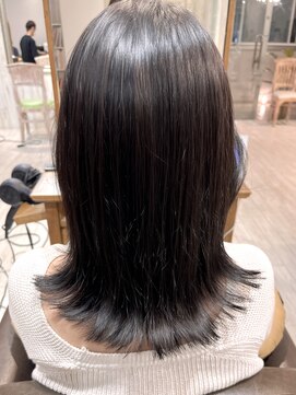 レイラバイアフロート 吉祥寺(Lila by afloat) 切りっぱなし/髪質改善ストレート