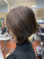 ラディシュ さがみ野(RADISH)&nbsp;うるツヤ丸みボブウルフワンカール小顔補正立体カット