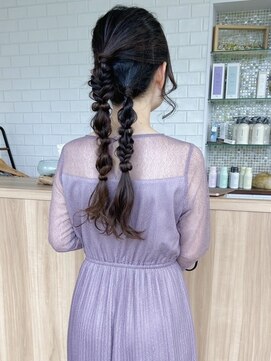 ヒトノワ 野々市(Hito.nowa) 編み込みツインテール