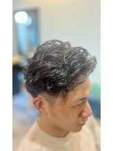 《ビジネスシーンでも◎》20時まで営業♪ビジネスマンに人気のメンズスタイル