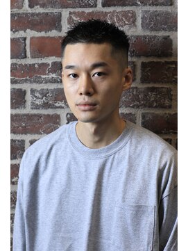 チルチェア 池袋(CHILL CHAIR) フェザーアップ×スキンフェード <池袋> <理容室> <バーバー>