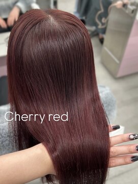エヌアイ オモテサンドウ(ni omotesando) ワインレッド チェリーレッド 暖色カラー ワンホンヘア