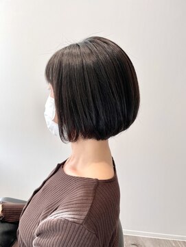 エレノア 本厚木店(Eleanor) 簡単スタイリングで叶えるボブ