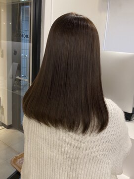 アコロン(acoron) ナチュラルベージュ　新宿/髪質改善/透明感カラー/ロング