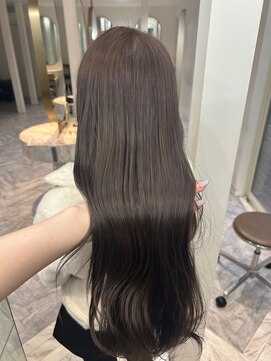ロエ(LOE) ワンカラーでも垢抜け！