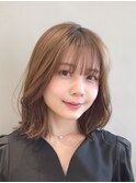 表参道ミディアムストレートニュアンスカラーアッシュグレー30代