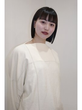 ウルト(ult) 切りっぱなしボブ