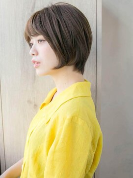 ルティア(Lutia) 襟足すっきりショート 斜めバング ★★