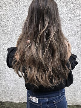 メリー(merry craftsman's factory) バレイヤージュ、ビーチガールハイライトカラーアッシュベージュ