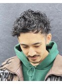 Belleメンズ　ベリーショートのパーマスタイル《Belle表参道》