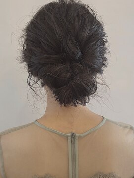 ヘアーアイスカルテット(HAIR ICI QUARTET) 結婚式お呼ばれスタイル