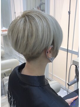 リメル 奥沢自由が丘店(Remel) ホワイトカラー