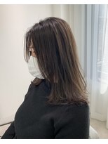 ヨーク(YOKE)&nbsp;【 YOKE 】切りっぱなしロブアッシュグレージュ前髪レイヤー