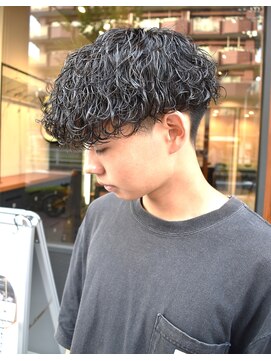 フリーク バーバーショップ 都島店(FREAK BARBER SHOP) 波巻きプードルメンズパーマ