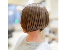 ウィービングカラーやインナーカラーなどのデザインヘアカラー