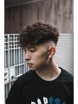 プロショップウェーブ セカンド(PRO SHOP WAVE II) メンズ/ハイライト/マッシュパーマ/束感/波巻き/渋谷/渋谷駅