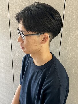 ニアウ 太田店(Niau) メンズショートセンターパート毛流れ重視ニュアンスパーマ