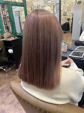 ヘアーラウンジ アンフィ 井土ヶ谷(Hair Lounge Anphi) ピンクラベンダーベージュ/切りっぱなしロブ