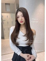 リリー(Lilley) くすみベージュ×姫カットレイヤー×韓国風巻き【ayana】