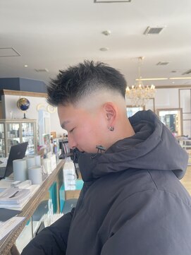 コワファースト 大分(COIFF1RST) フェードカット