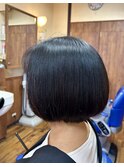 ショートボブ