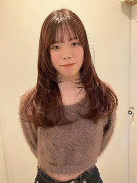 ロティー(loty) セミロング レイヤーカット ピンクベージュ 透明感 10代20代30代