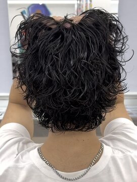 ビカム 名駅(become) 【黒髪サーフカールパーマ】メンズセンターパートコンマバング