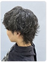 ブロッサム 東久留米店(Blossom)&nbsp;20代30代◎韓国風センターパートウルフ×波巻きパーマ