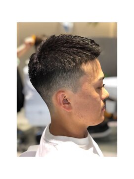 バーバー ハブ(BARBER HAB.) クロップフェード