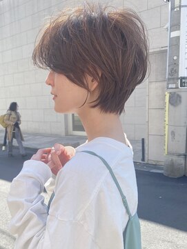 アンド ストーリーズ(&STORIES) ショートアッシュブラウンネオウルフ/20代/30代/40代/ハイライト