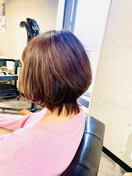 フィール ヘアー(feel hair) ナチュラルショートボブ