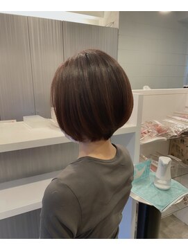 ルイラパレ(Louis La Pale) 大人フェミニン・ショートボブ