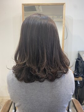 ヘアー スニップ(hair snip) 外はねミディアムレイヤー