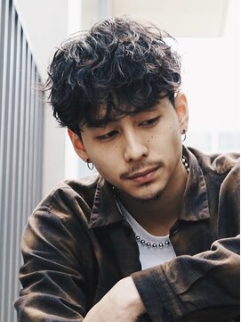 フィフス 名駅(fifth) 無造作パーマ波巻きツイストスパイラルパーマツーブロック名駅