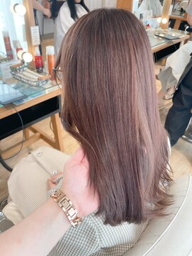 ネオリーブ チロル 横浜西口店(Neolive CiroL.) ピンクベージュ　韓国　艶髪
