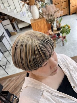 ノア(noa.) #デザインカラーで作る大人の垢抜けマッシュショート♪