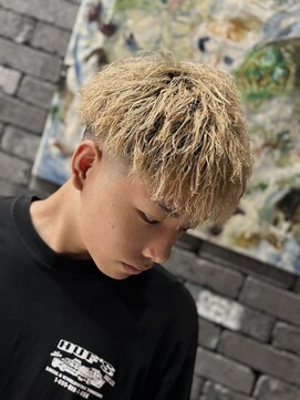 スリーセント 栄(3/cent) ツイストパーマ