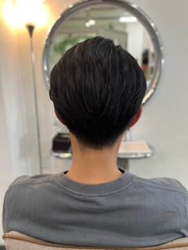 ビィーワンイースト(Be 1 EAST) ツーブロックカット